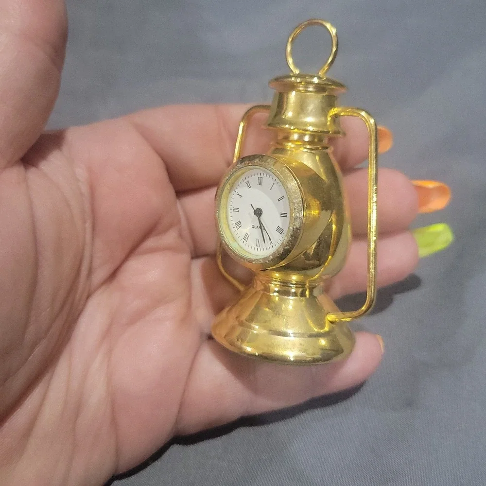 Vintage Gold Tone Railroad Lantern Mini Clock Desk